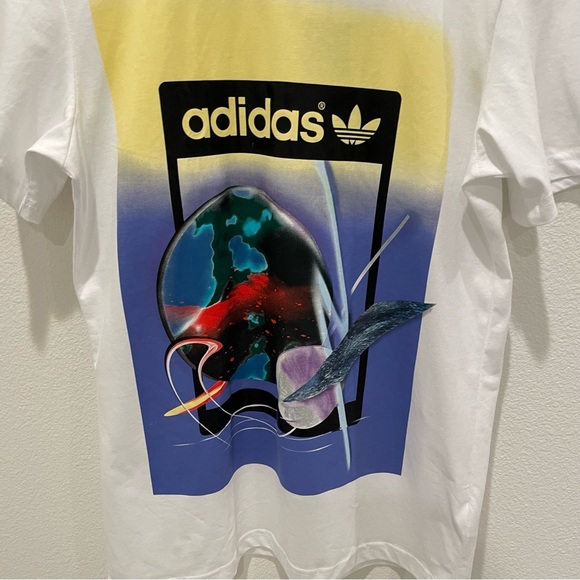 adidas • men’s city artist life tee - Picture 3 of 5